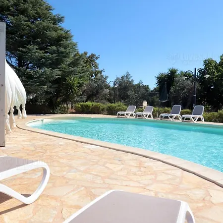 Frande Con Piscina E Campo Calcetto Tennis Villa *